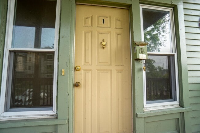 Photo - 1020 Madison St Apartment