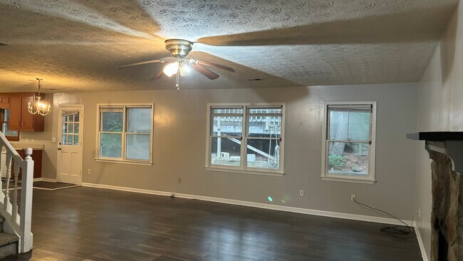 Building Photo - 5411 Station Cir