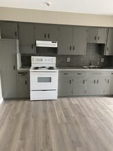 Building Photo - 615 Chalmers Ct