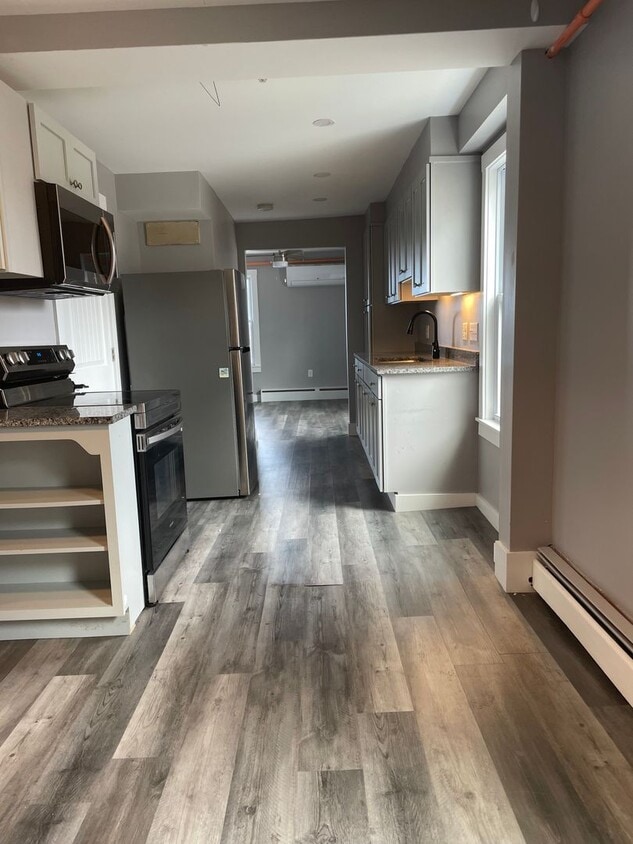 1 Bedroom Available - Updated and Great Location! - 1 Bedroom Available - Updated and Great Location!