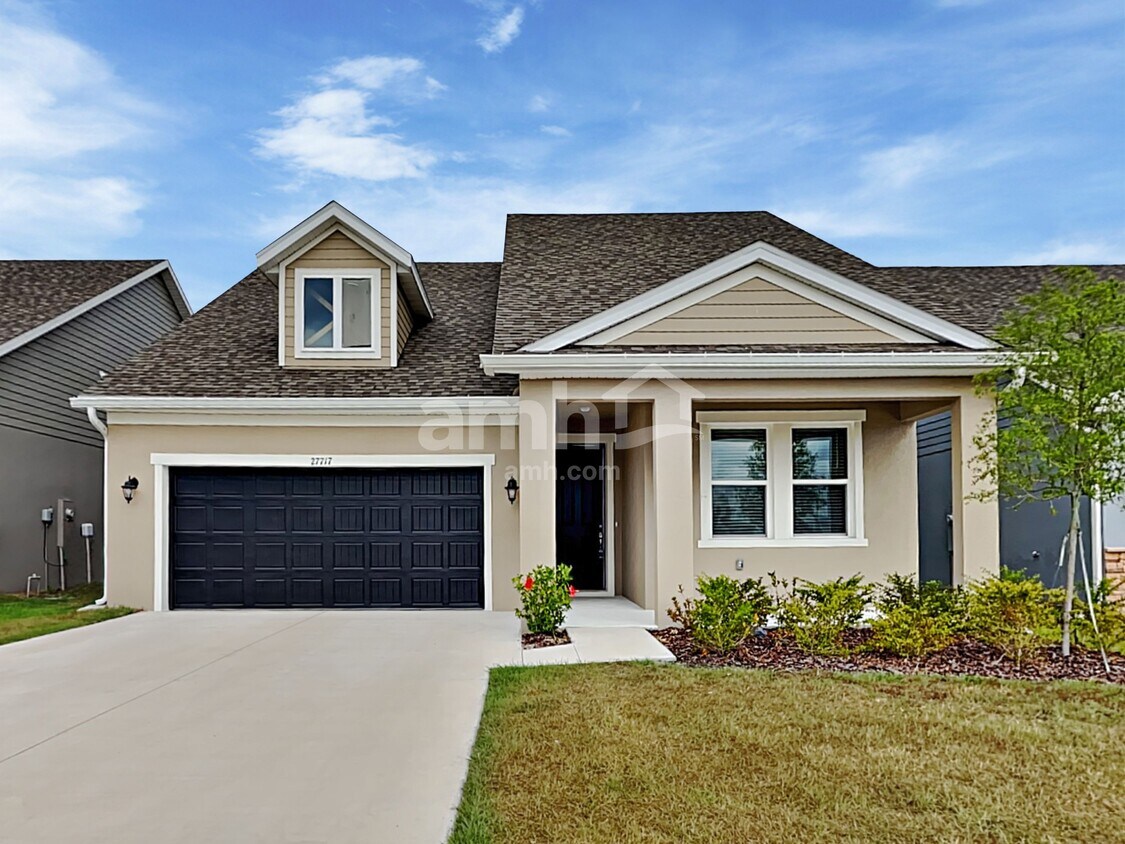 Foto principal - 27717 St Andrews Avenue