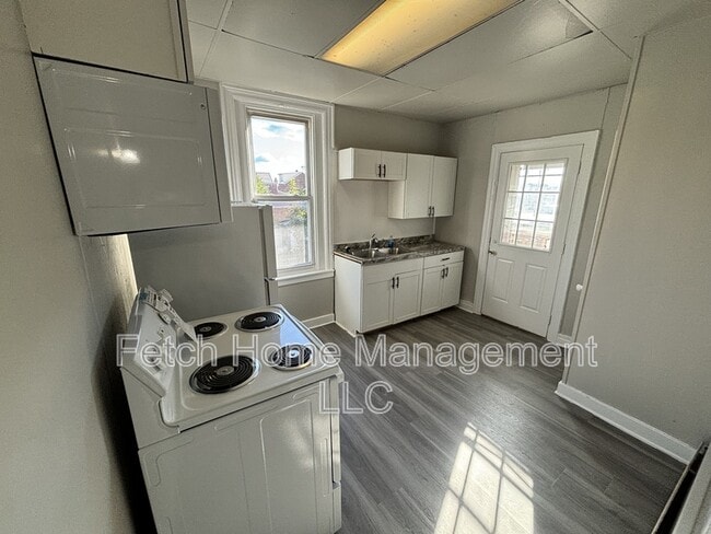 Foto del edificio - 818 Church St