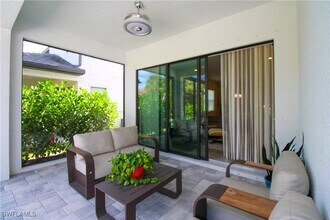 Building Photo - 14803 Loggerhead Dr