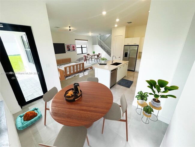 Foto del edificio - 5 br, 4.5 bath House - 17510 SW 46th St