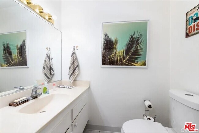 Foto del edificio - 5460 White Oak Ave