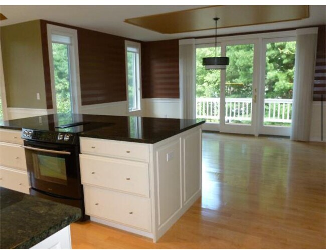 Building Photo - 7 Wimbledon Ct