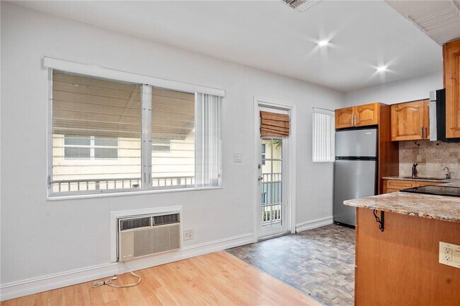 Foto del edificio - 2130 NE 42nd Ct