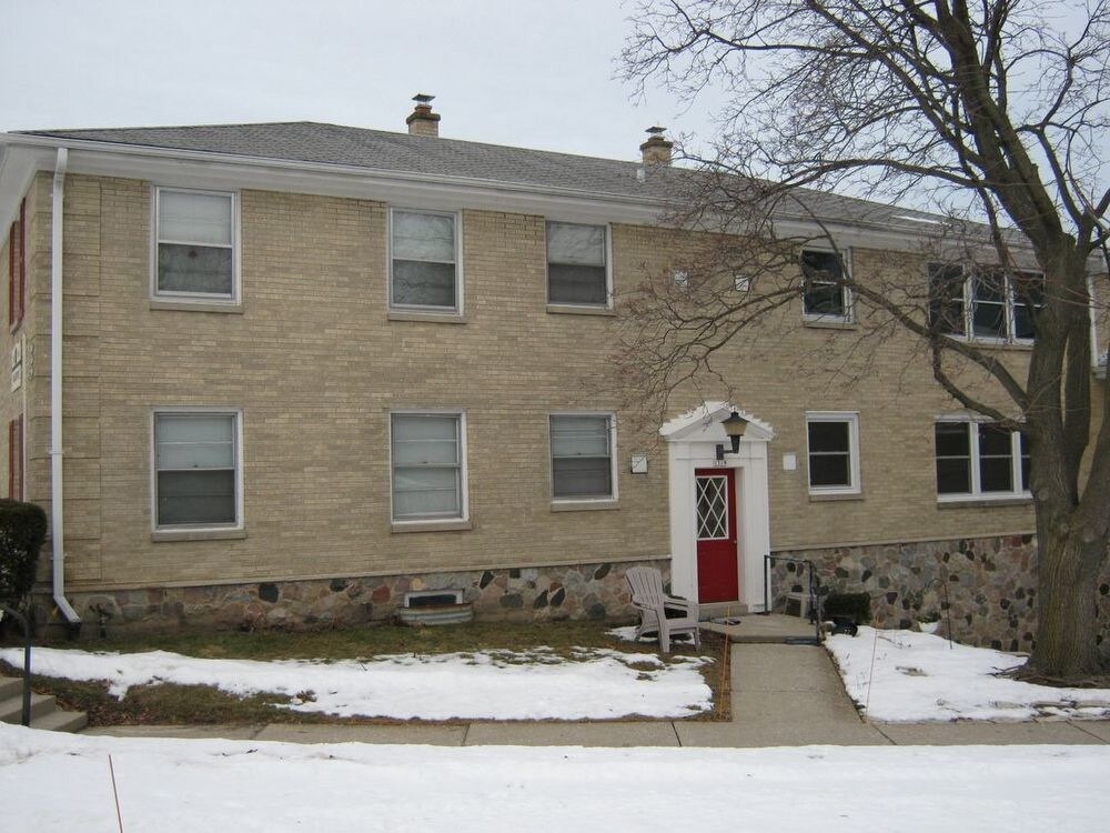 Primary Photo - 1319 E Randolph Ct