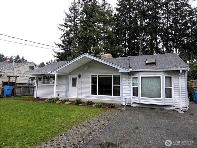 Building Photo - 16850 Palatine Ave N