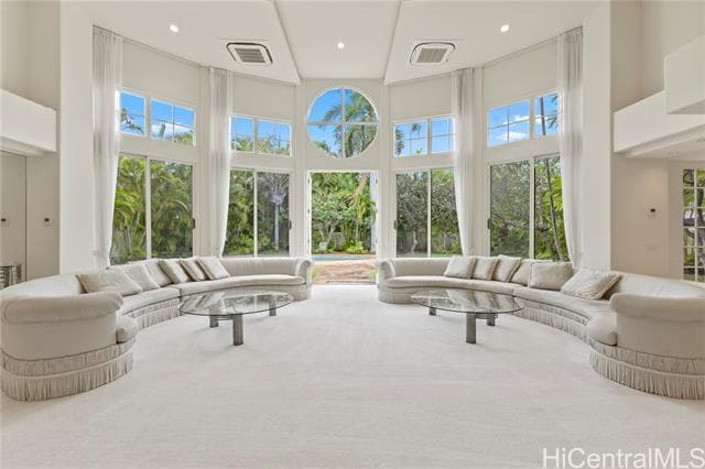 Building Photo - 4538 Kahala Ave