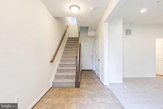 Building Photo - 1308 Ray Ln