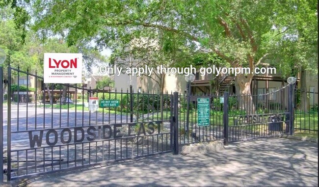 Building Photo - Resort Style Townhome - Available Now!
