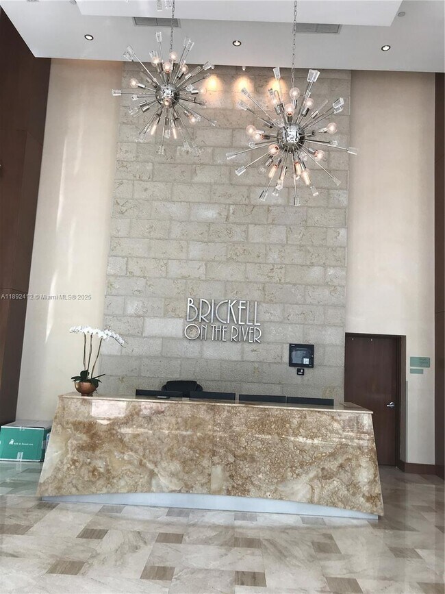 Building Photo - 31 SE 5th St