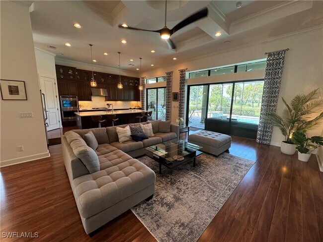 Foto del edificio - 9262 Rialto Ln