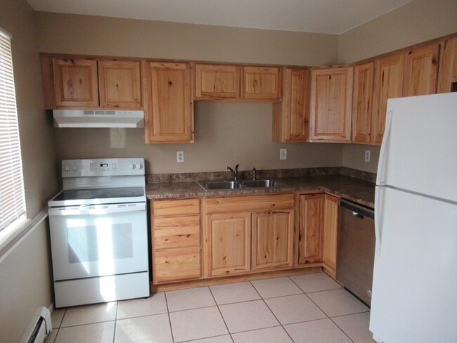 Building Photo - 3965 Stonedike Dr