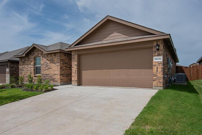 Foto del edificio - 16413 Milwaukee St