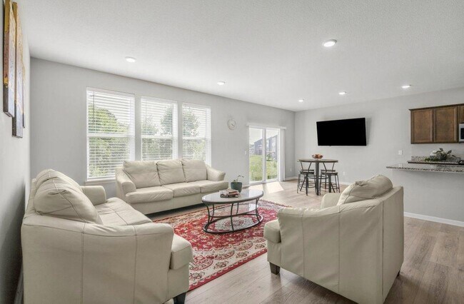 Foto del edificio - 21979 Lower Mill Ave