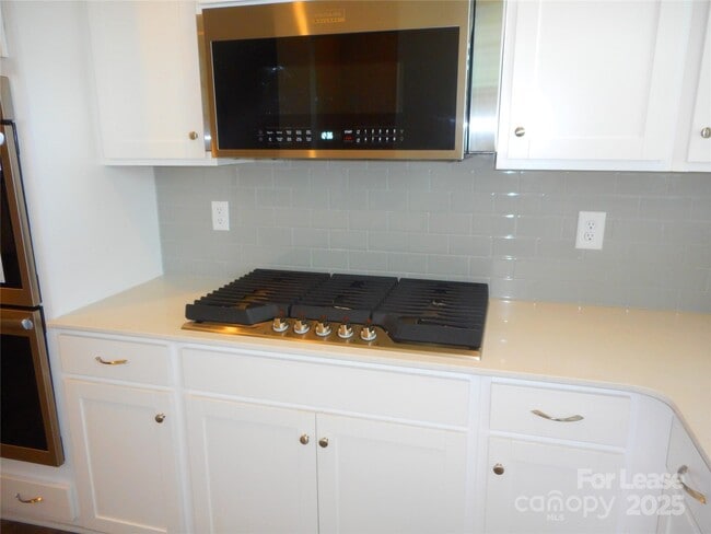 Building Photo - 4156 Skyboat Cir
