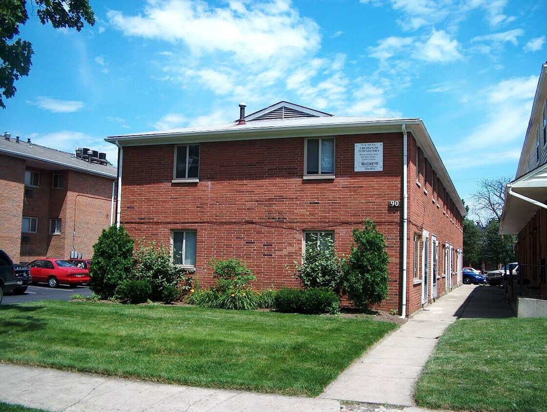 Primary Photo - 90 W 9th Ave