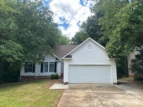 Building Photo - 1617 Sugar Hollow Dr