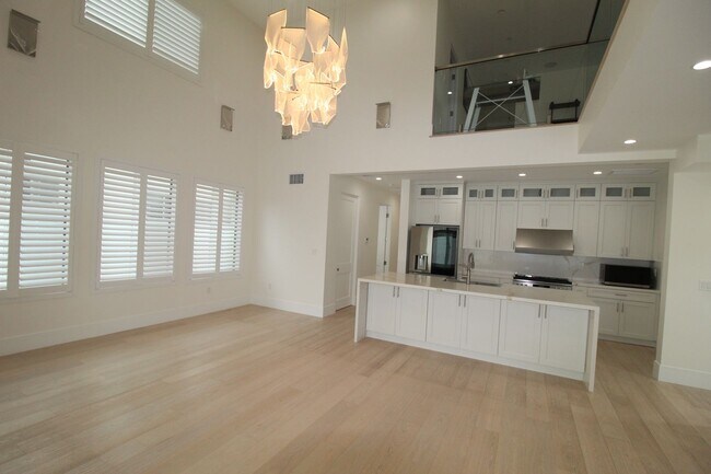 Foto del edificio - Oxnard Shores: Huge Rooftop Deck w/Ocean V...