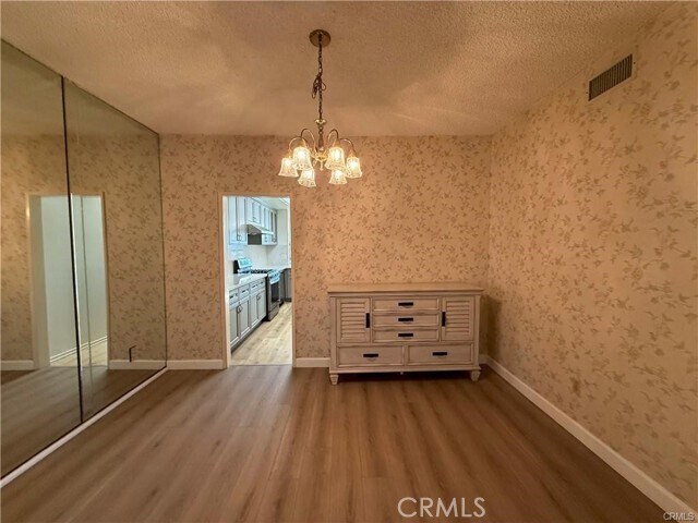 Foto del edificio - 415 W Duarte Rd