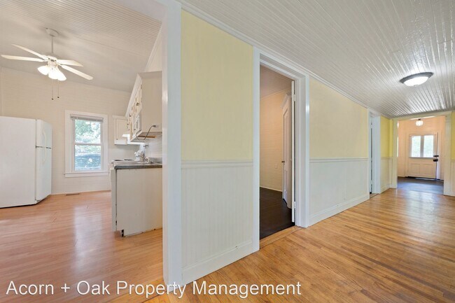Foto del edificio - 4 br, 2 bath House - 511 N. Greensboro Street