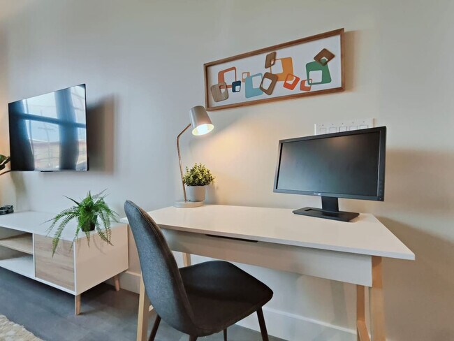 Foto del edificio - 212 W Roberts Ave