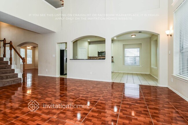 Foto del edificio - 6605 Driftwood Ln