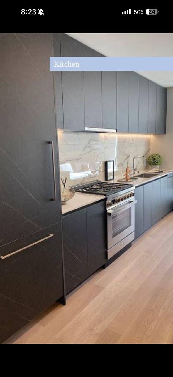 Building Photo - 230 7th St