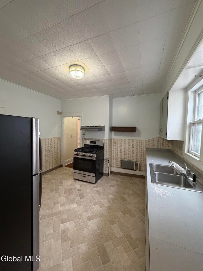 Foto del edificio - 1111 Parkwood Blvd