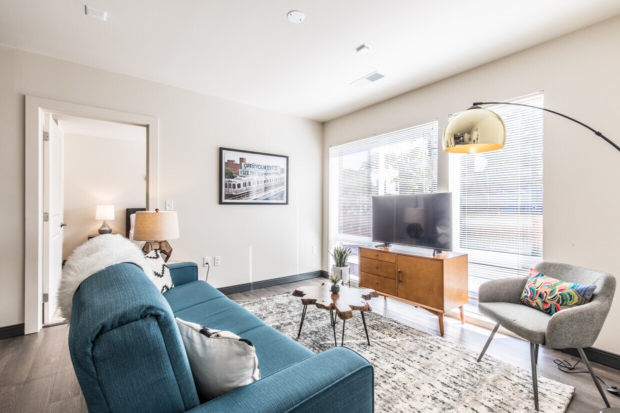 Foto principal - 625 H St NW