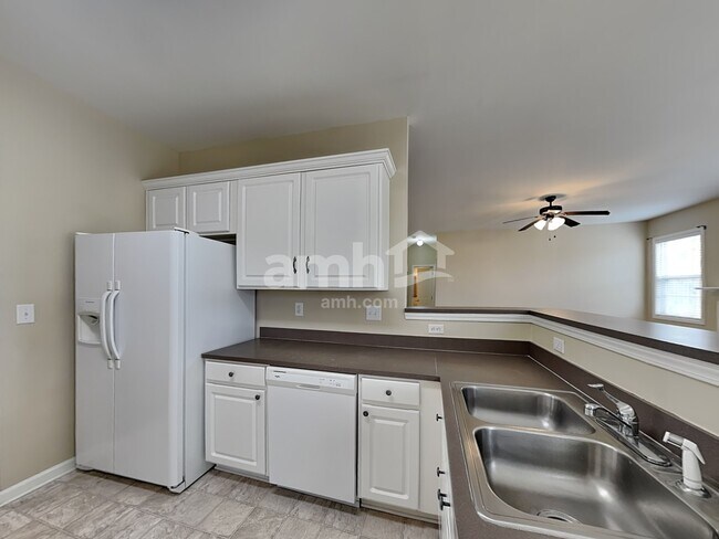 Foto del edificio - 109 Morrocroft Ln