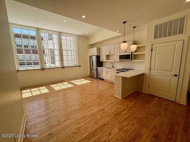 Building Photo - 1810 Sils Ave