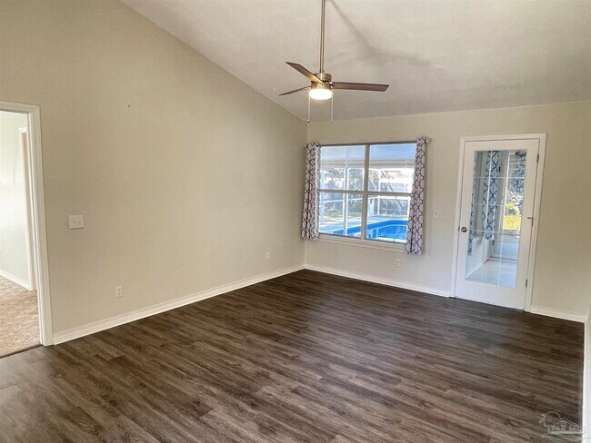 Building Photo - 5276 Choctaw Ave