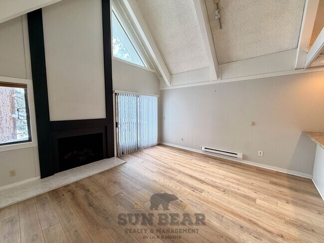 Foto del edificio - 1 Bedroom plus Loft - 2 blocks from Incline Beach!