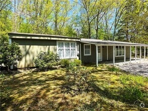 Building Photo - 475 Hill Rd
