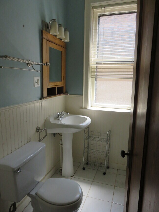 Foto del edificio - 3637 N Magnolia Ave