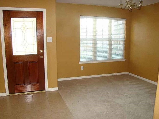 Building Photo - 8406 Tararin Ln