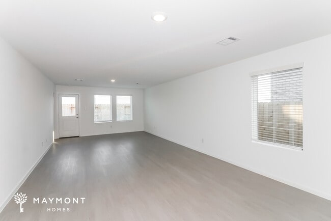 Building Photo - 3057 Majestic Sunrise Dr