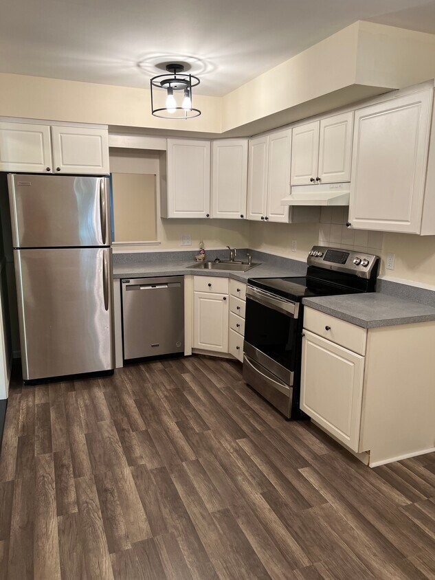 Kitchen - 45 Windsor Pass