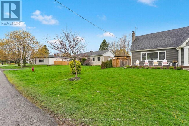 Building Photo - 65 Cumming Ct