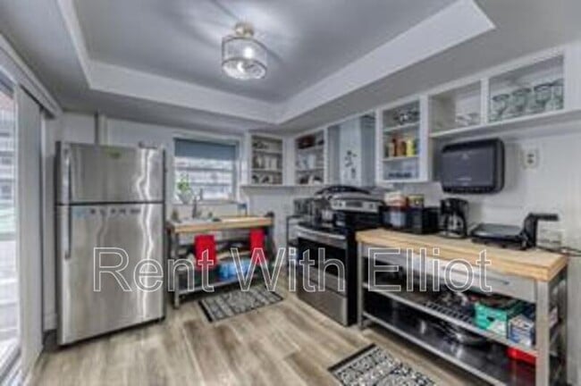 Photo - 200 NE 12th Ave Apartment