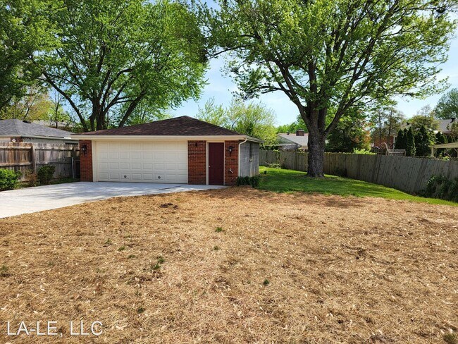 Building Photo - 3 br, 2 bath House - 9007 Shevie Dr.