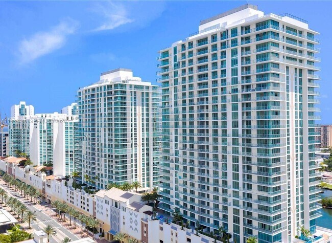 Building Photo - 300 Sunny Isles Blvd