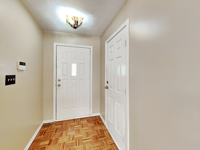 Foto del edificio - 8622 Cedar Key Dr