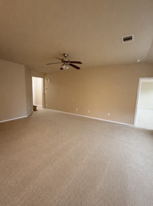 Foto del edificio - 811 Lovebug Ln