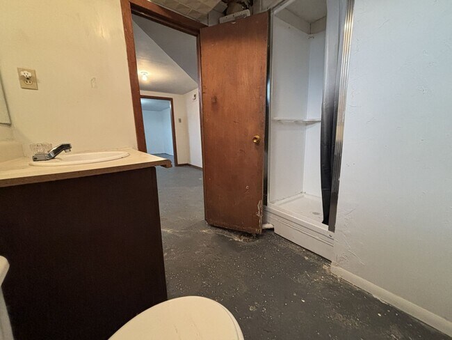 Foto del edificio - 2 Bedroom House for Rent