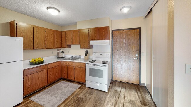 Building Photo - Missouri View Apartments