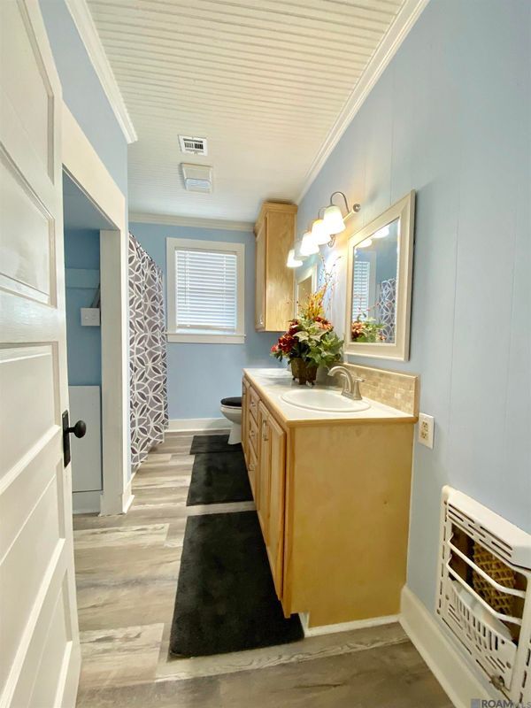 Foto del edificio - 14039 Young Rd